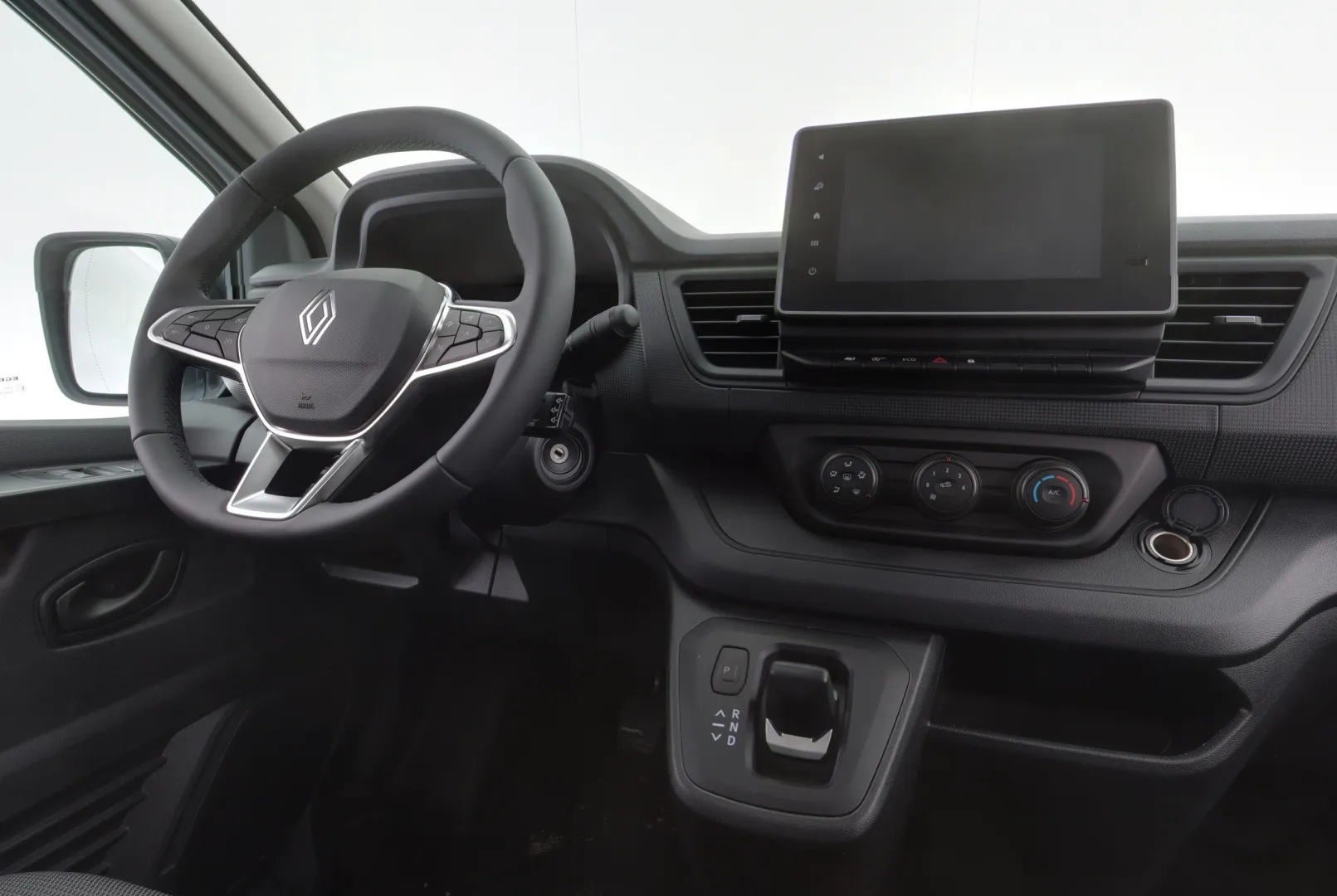 Renault Trafic NOI-245 carousel image