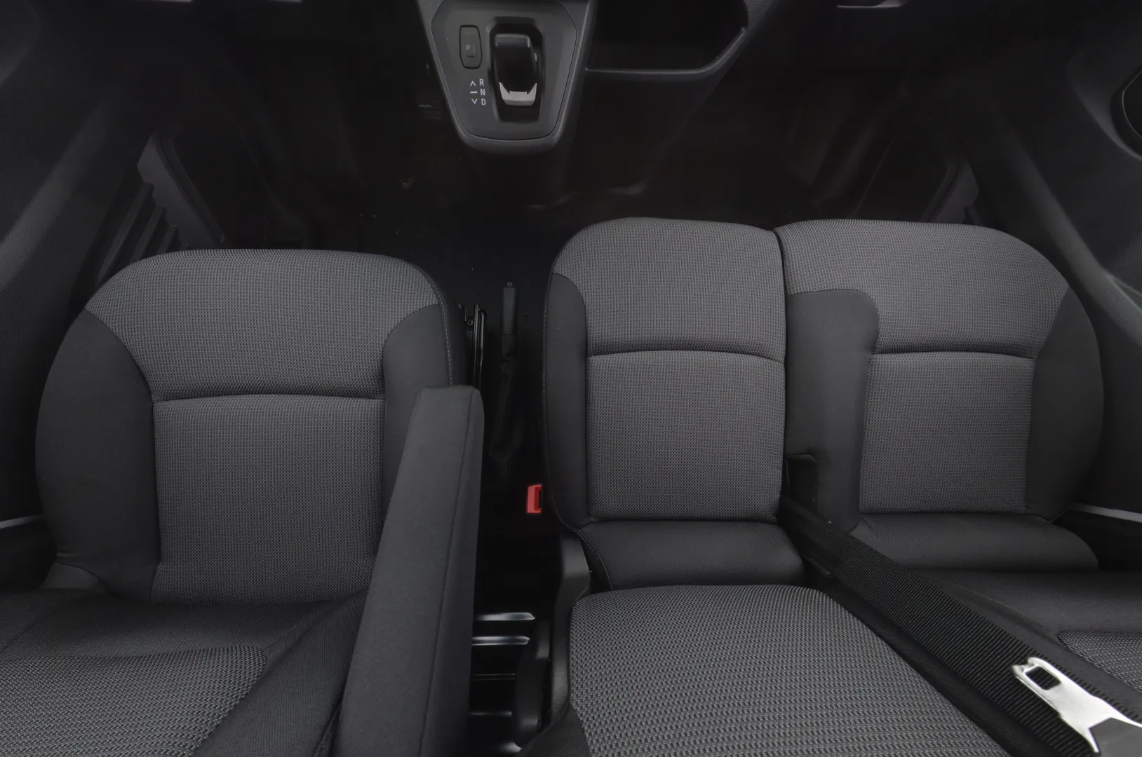 Renault Trafic NOI-245 carousel image