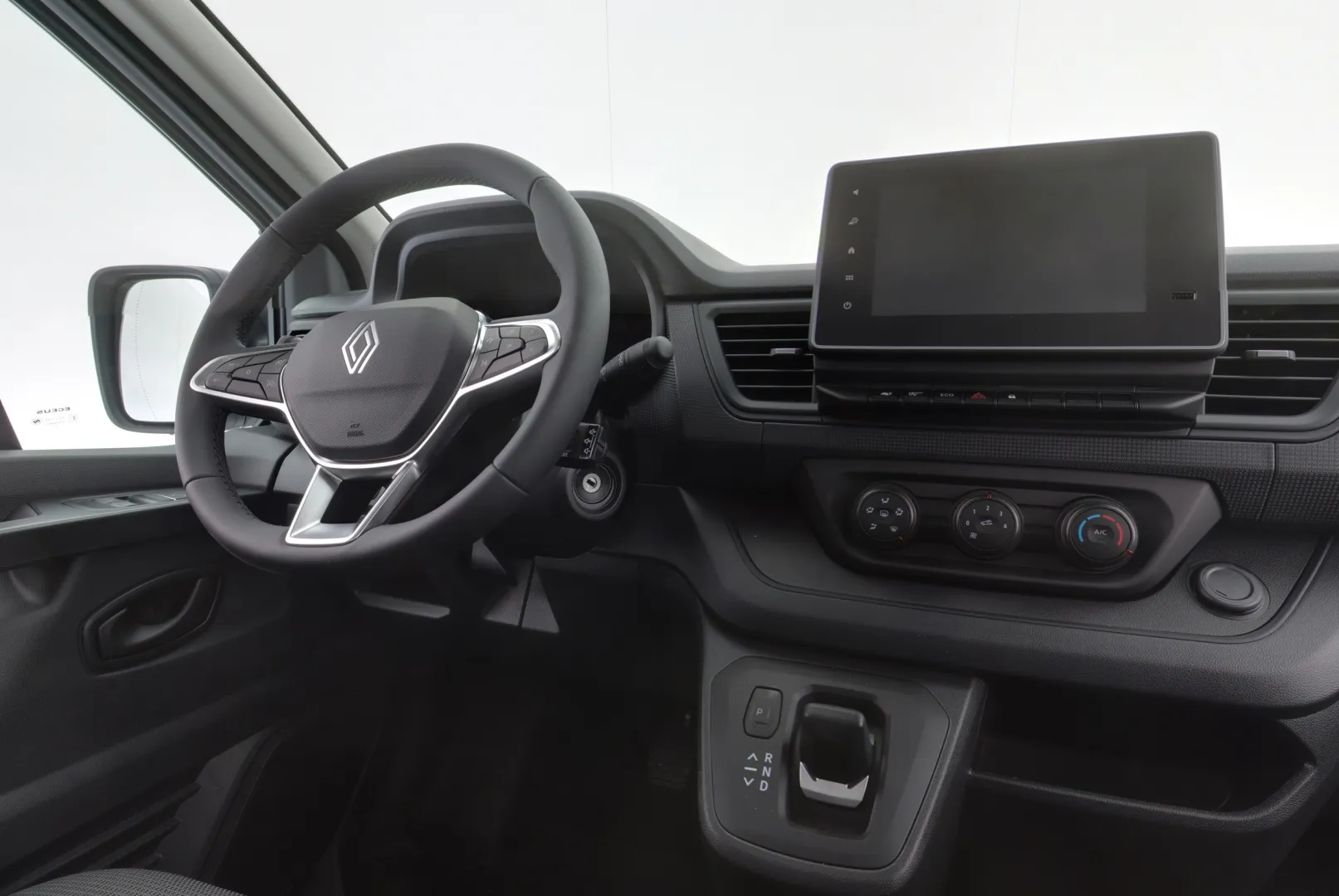 Renault Trafic NOI-244 carousel image