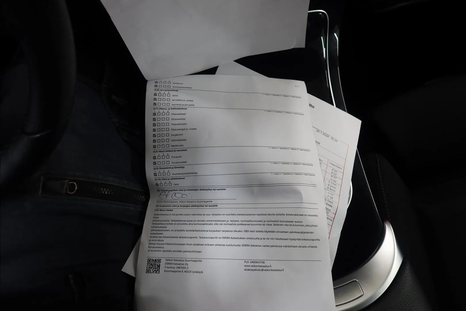 MERCEDES-BENZ GLC LNR-195 carousel image