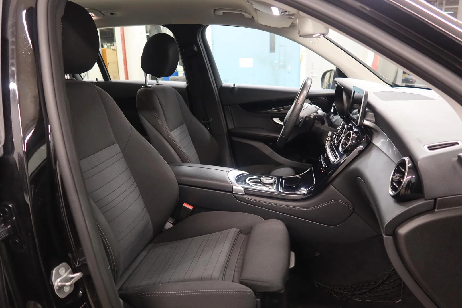 MERCEDES-BENZ GLC LNR-195 carousel image