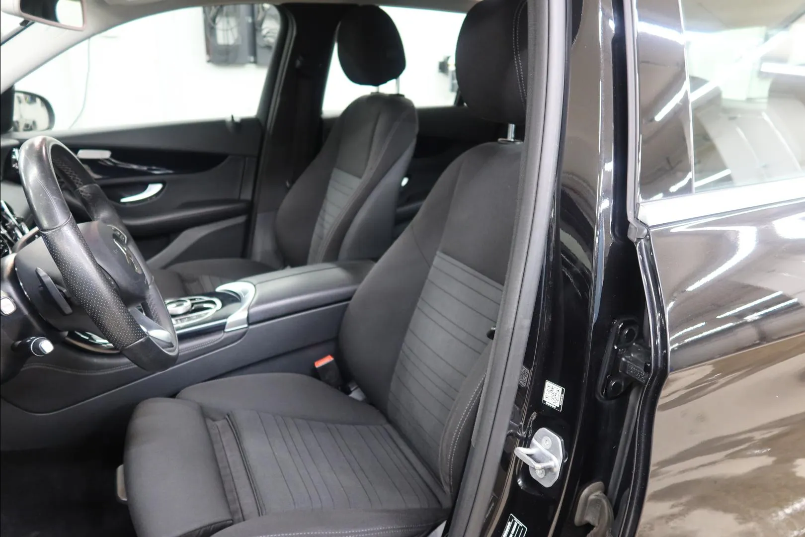 MERCEDES-BENZ GLC LNR-195 carousel image