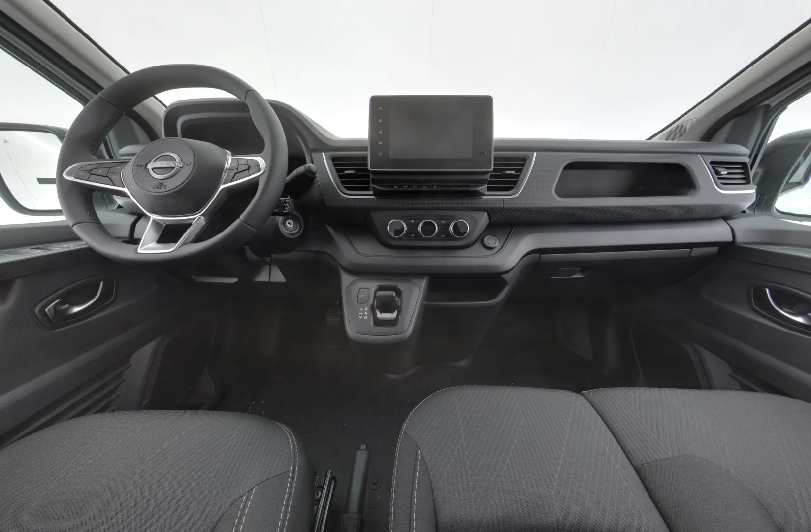 Nissan Primastar SRS-130 carousel image