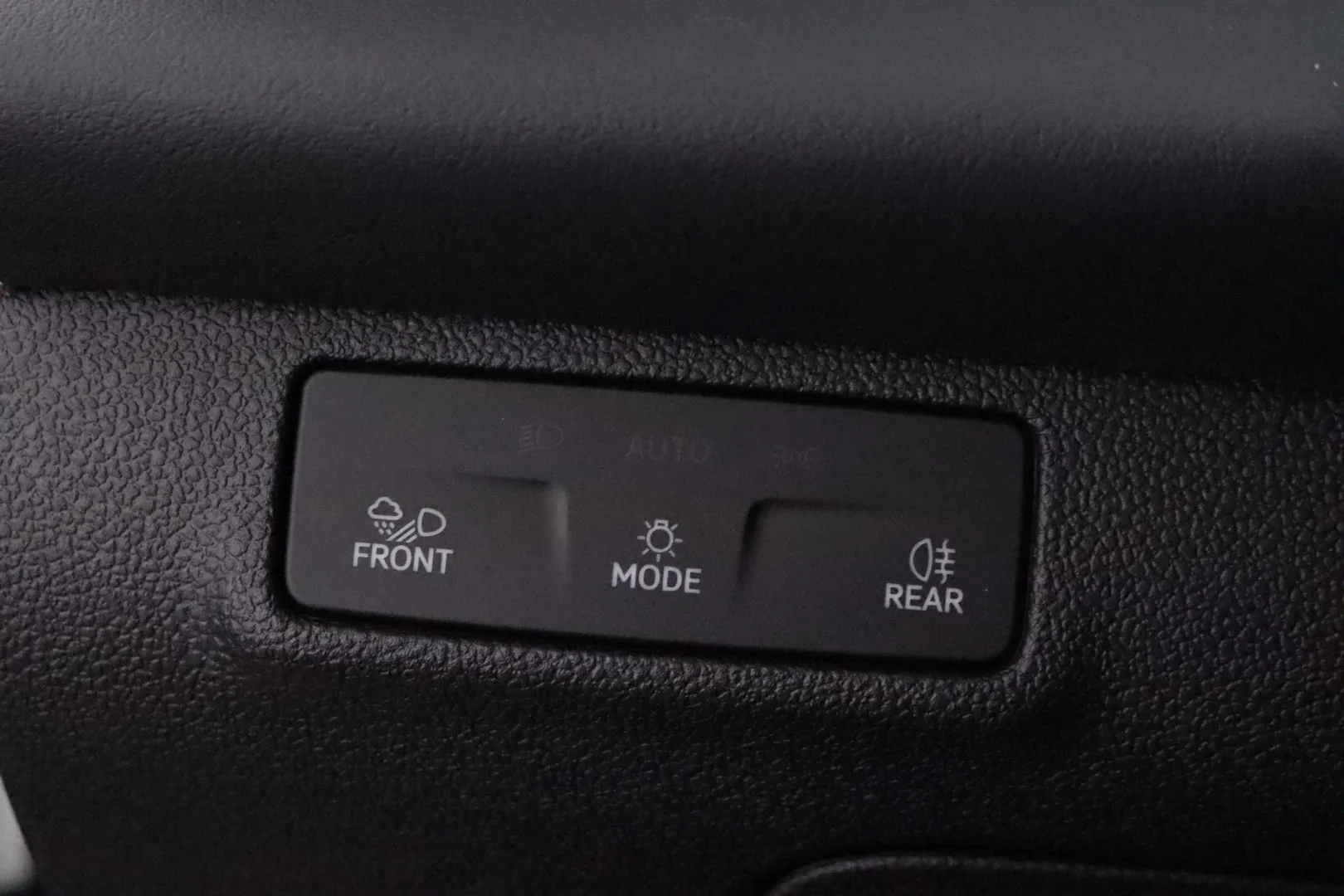 Volkswagen T-Roc RXS-207 carousel image