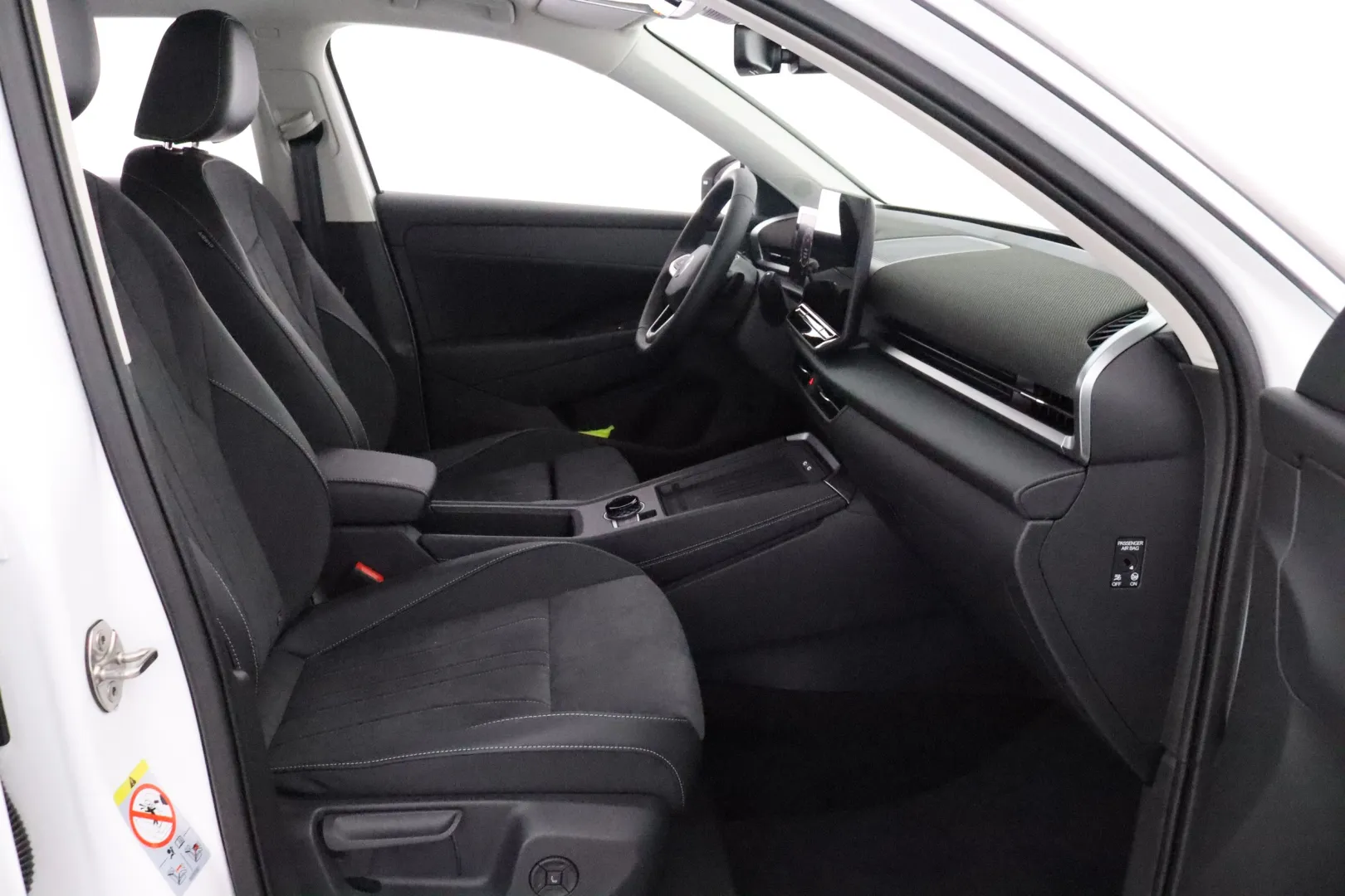 Volkswagen T-Roc RXS-207 carousel image