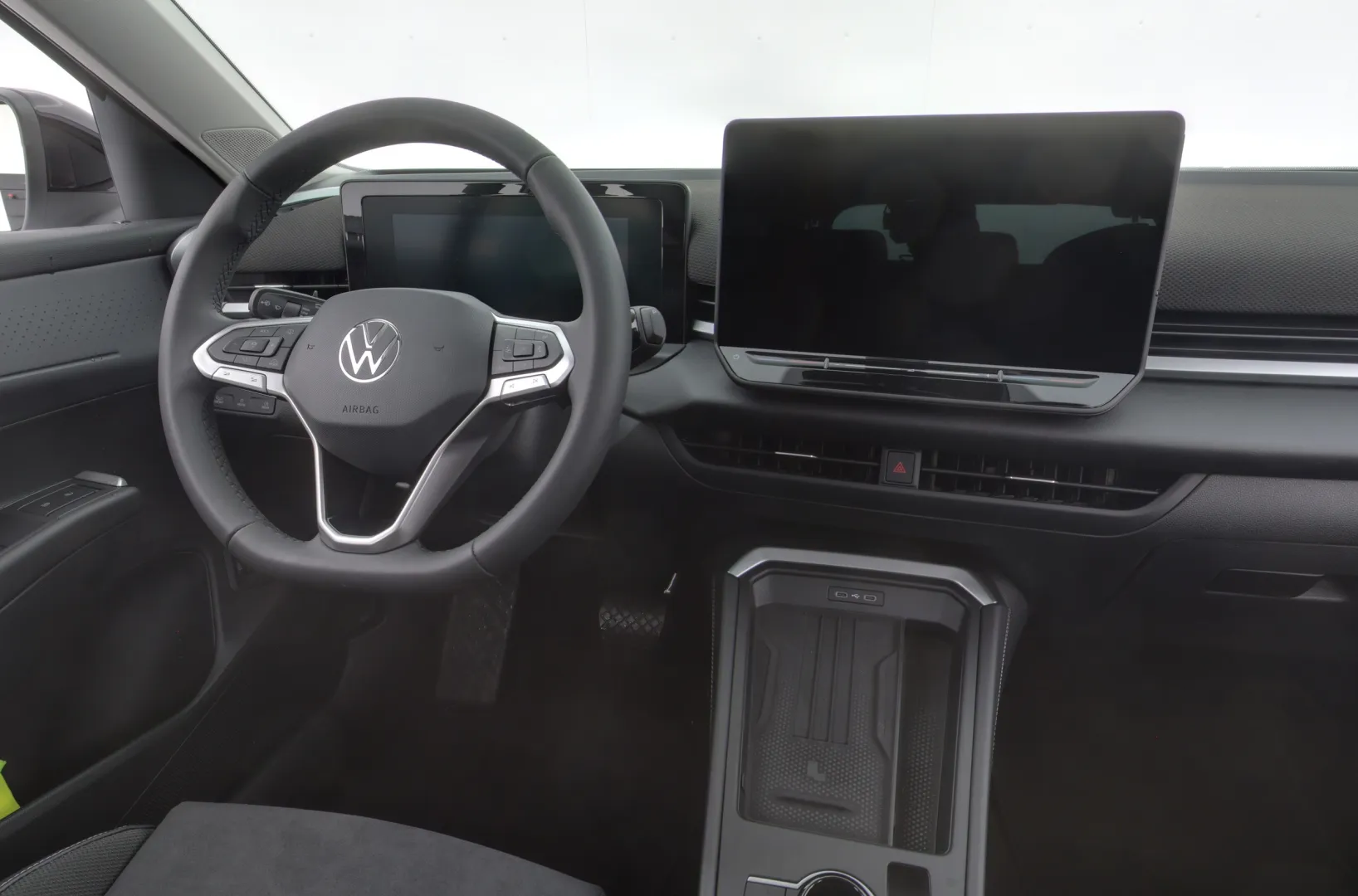 Volkswagen T-Roc RXS-207 carousel image