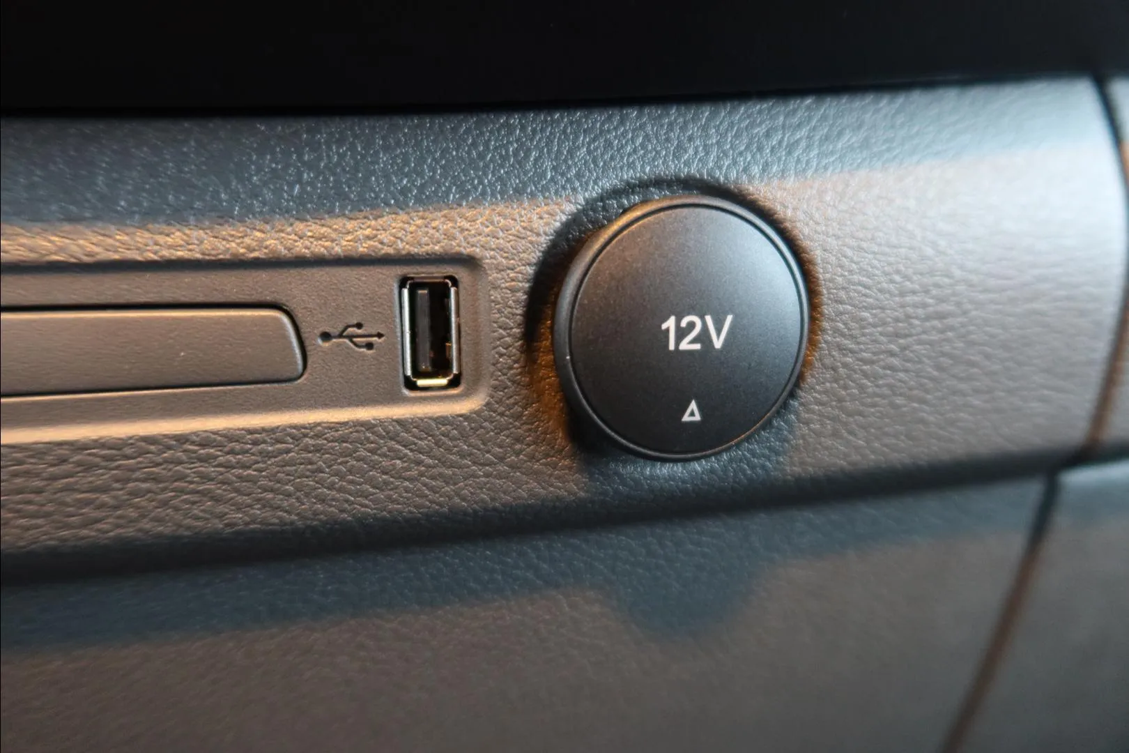 Ford Transit GRR-816 carousel image