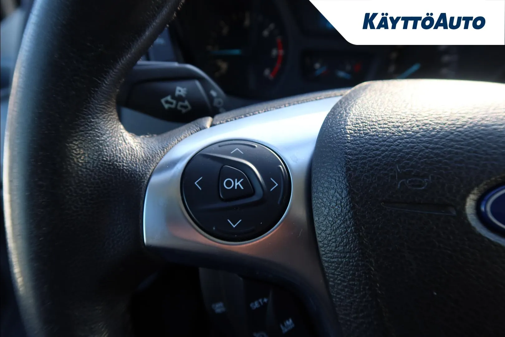 Ford Transit ZMA-997 carousel image