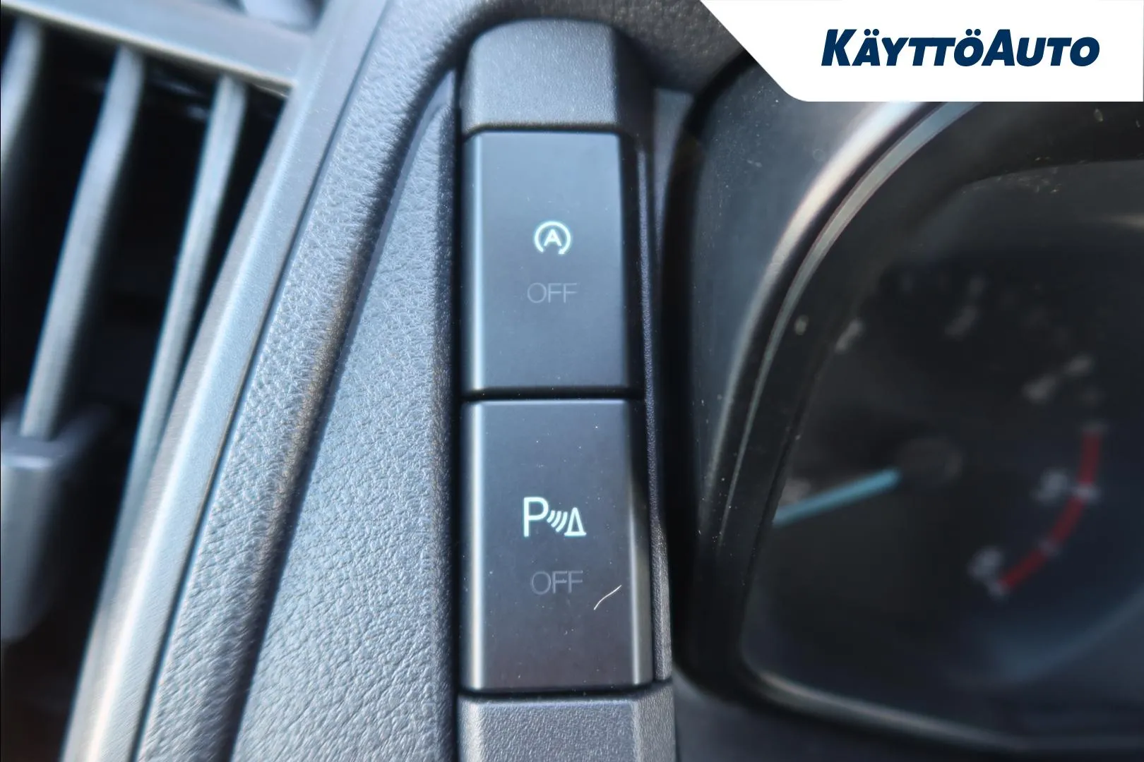 Ford Transit ZMA-997 carousel image