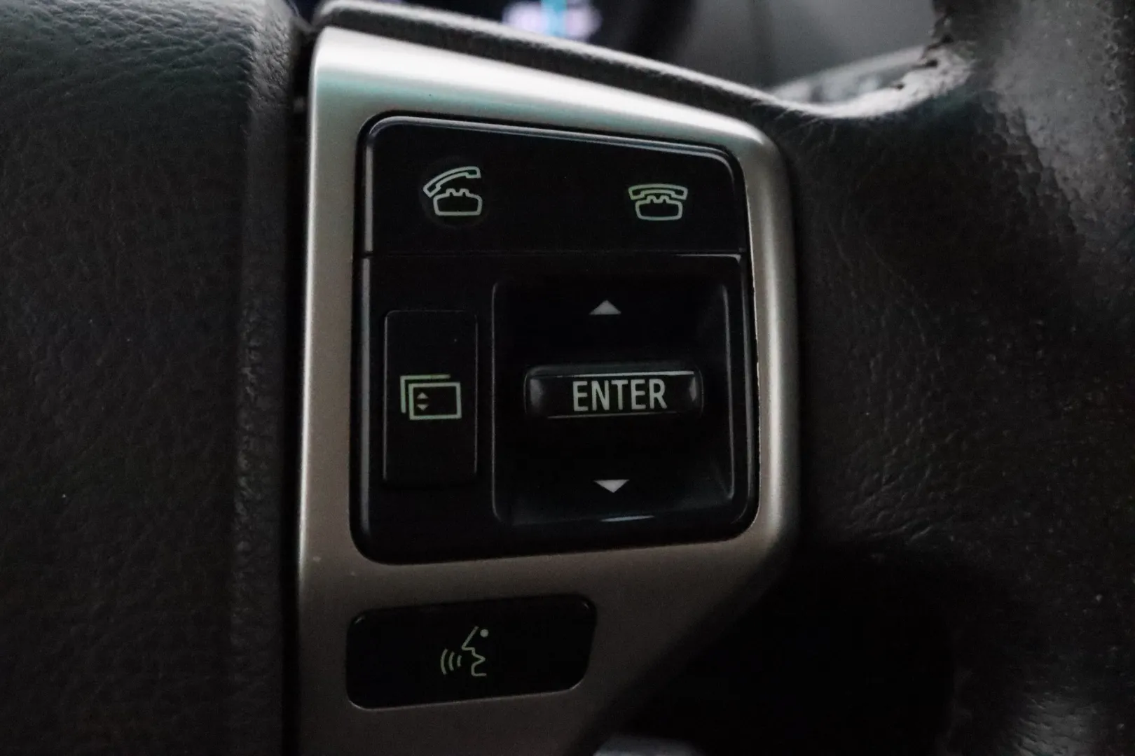 TOYOTA Land Cruiser GMI-953 carousel image