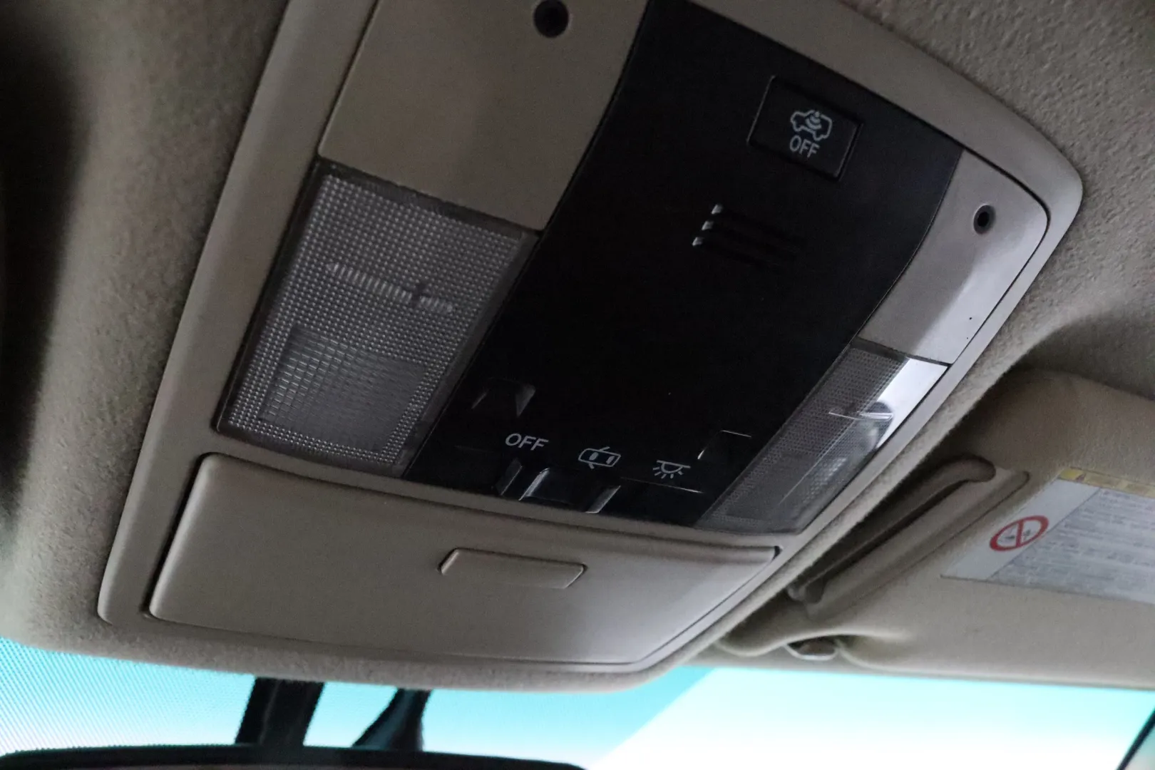 TOYOTA Land Cruiser GMI-953 carousel image