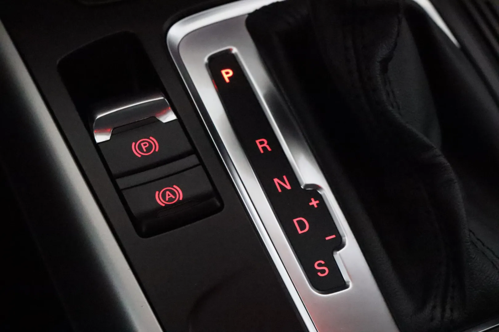 AUDI A5 FKE-482 carousel image