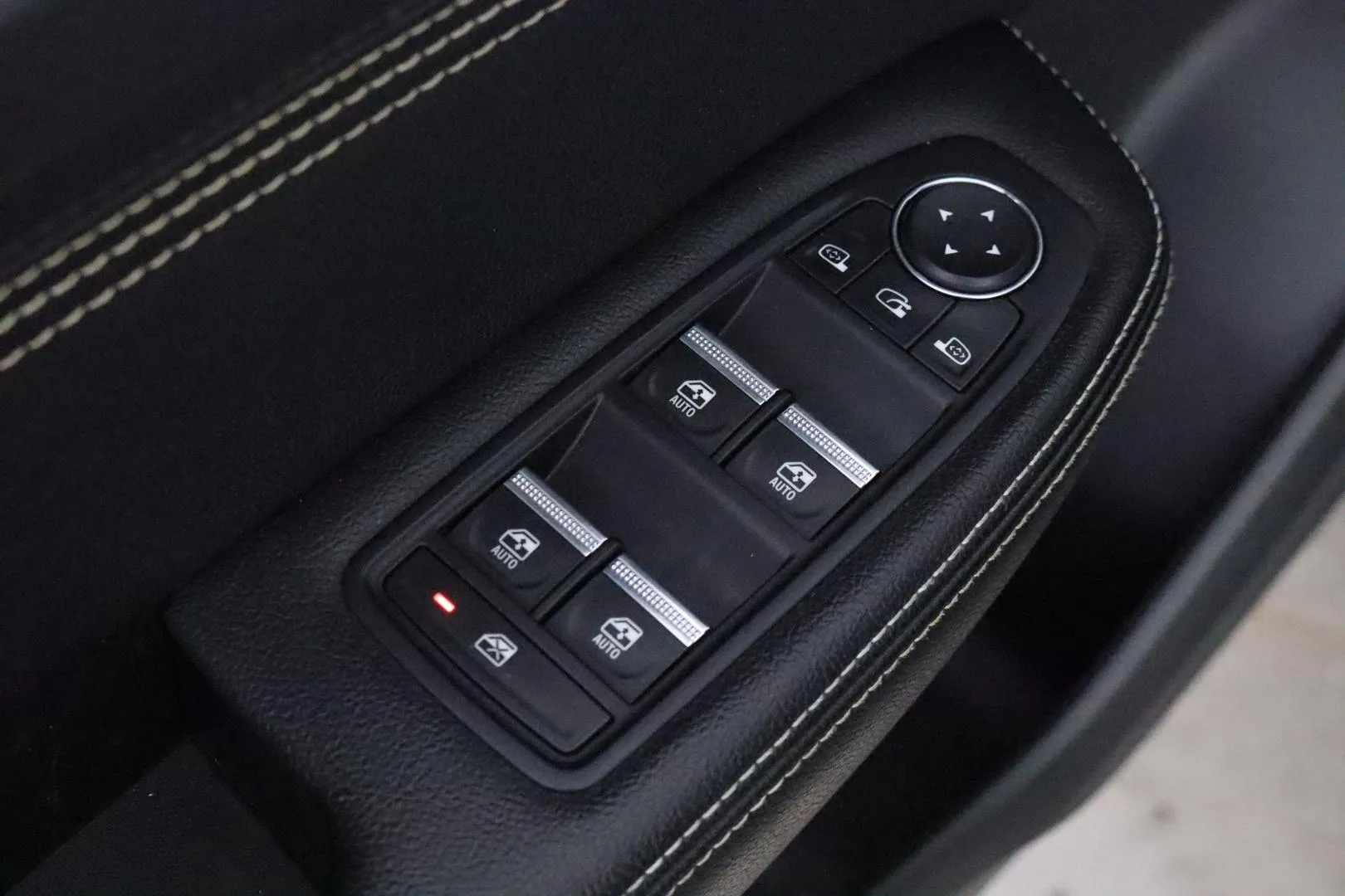 RENAULT Arkana ZOZ-261 carousel image