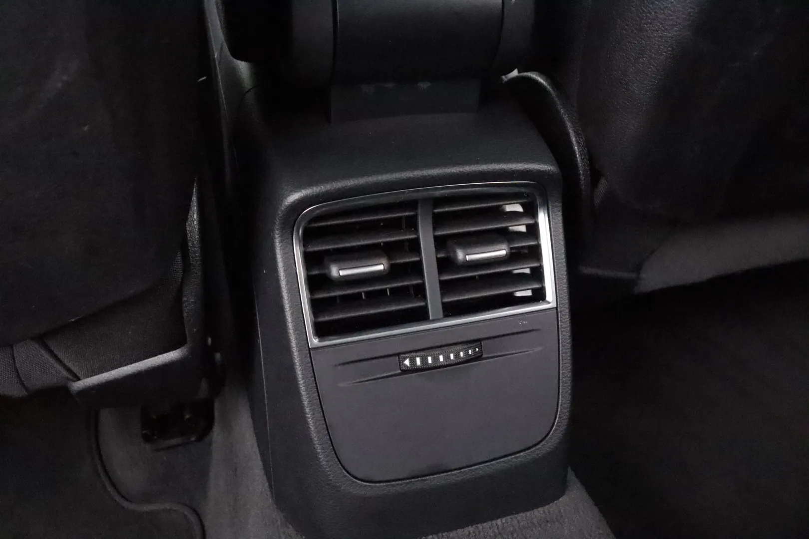 AUDI A3 XOZ-693 carousel image