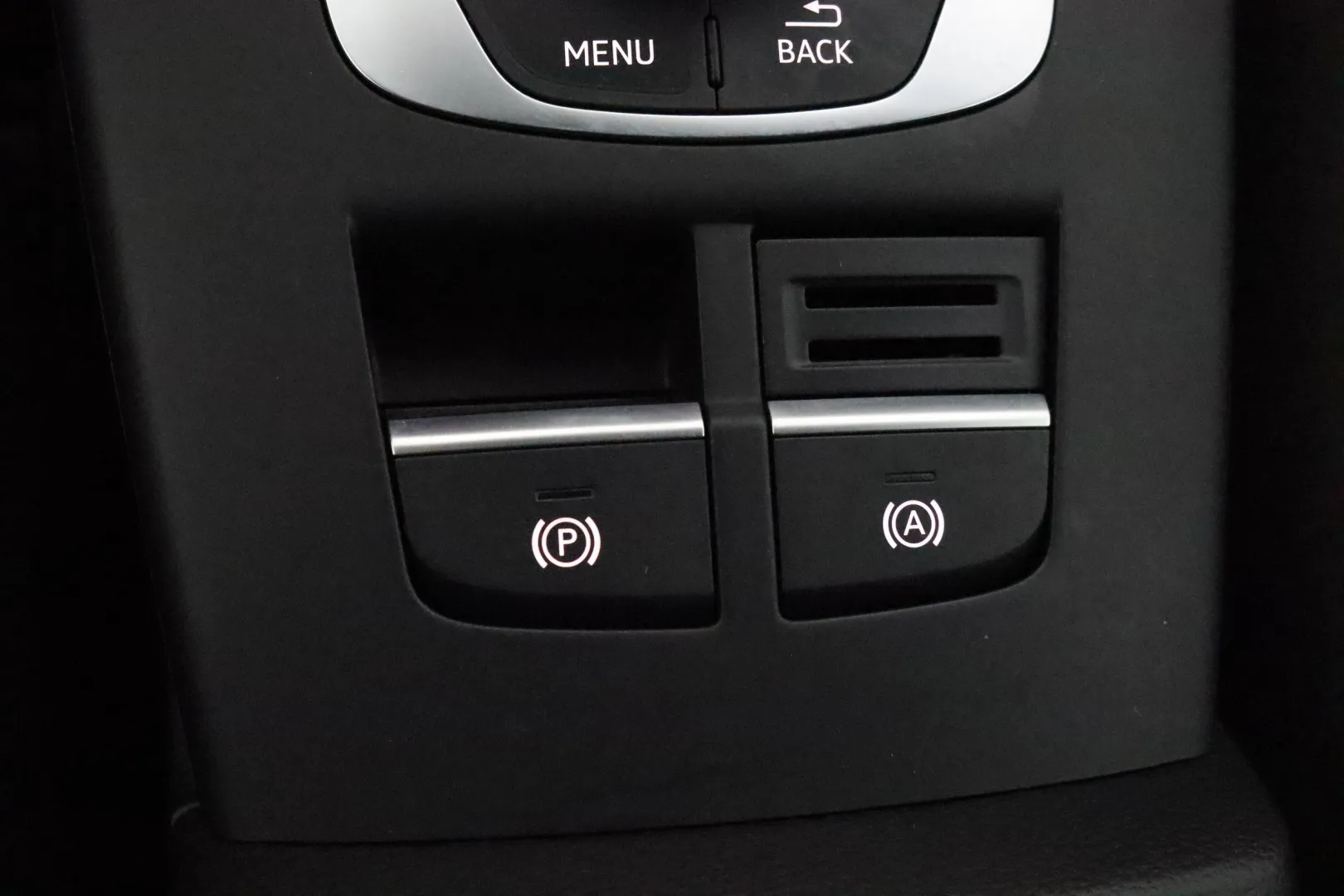 AUDI A3 XOZ-693 carousel image