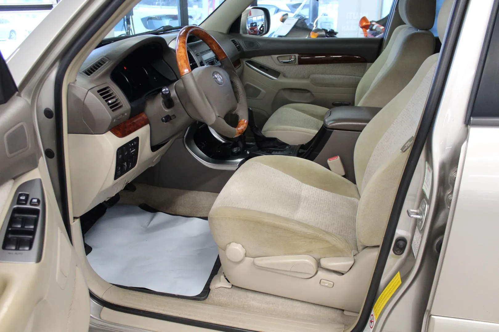 TOYOTA Land Cruiser ZTG-455 carousel image