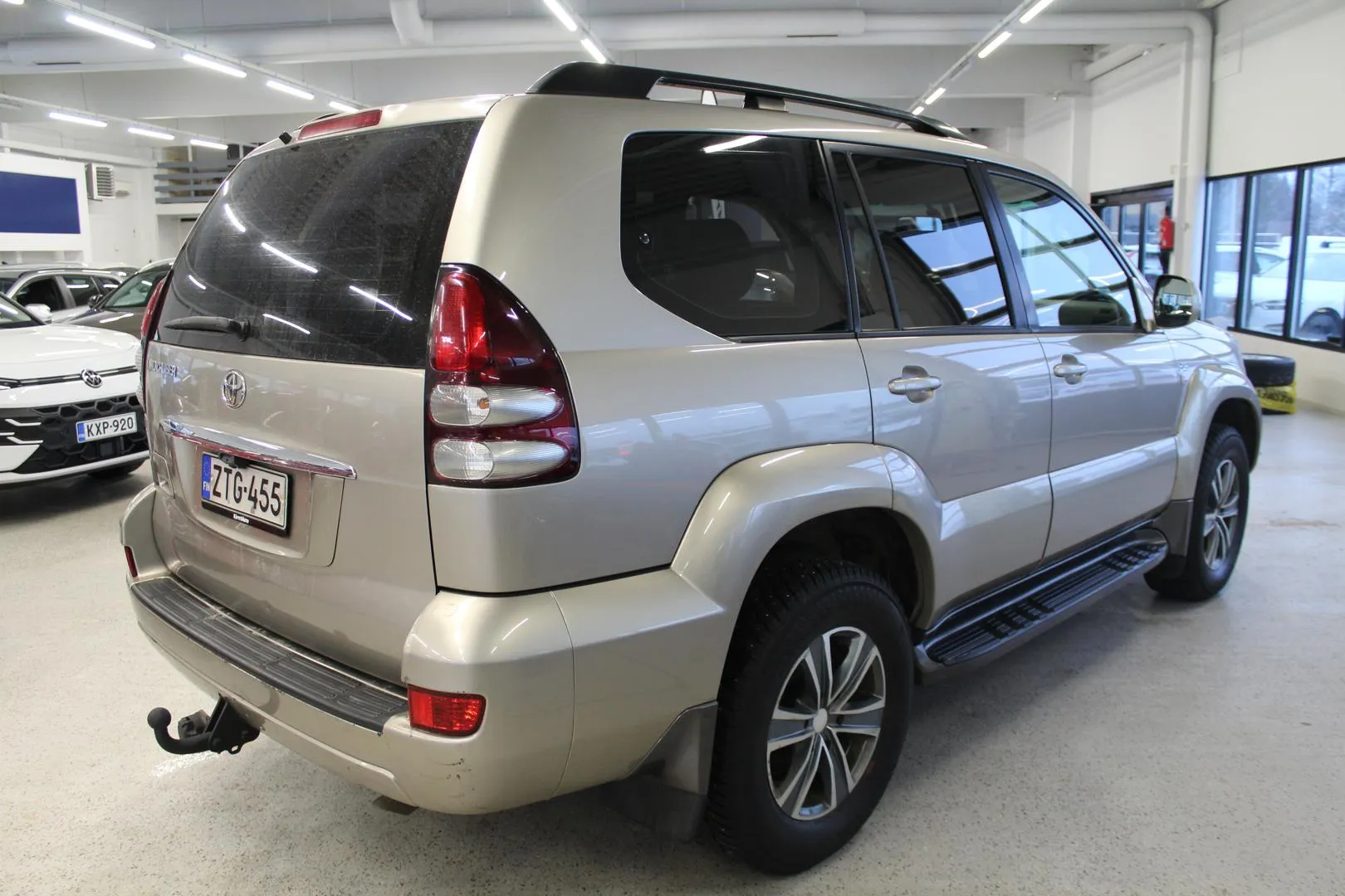 TOYOTA Land Cruiser ZTG-455 carousel image