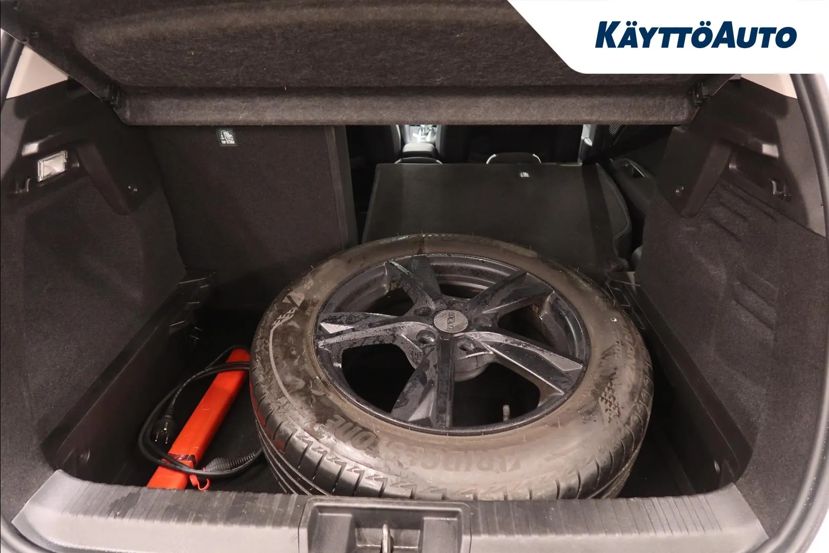 Renault Captur COJ-999 carousel image