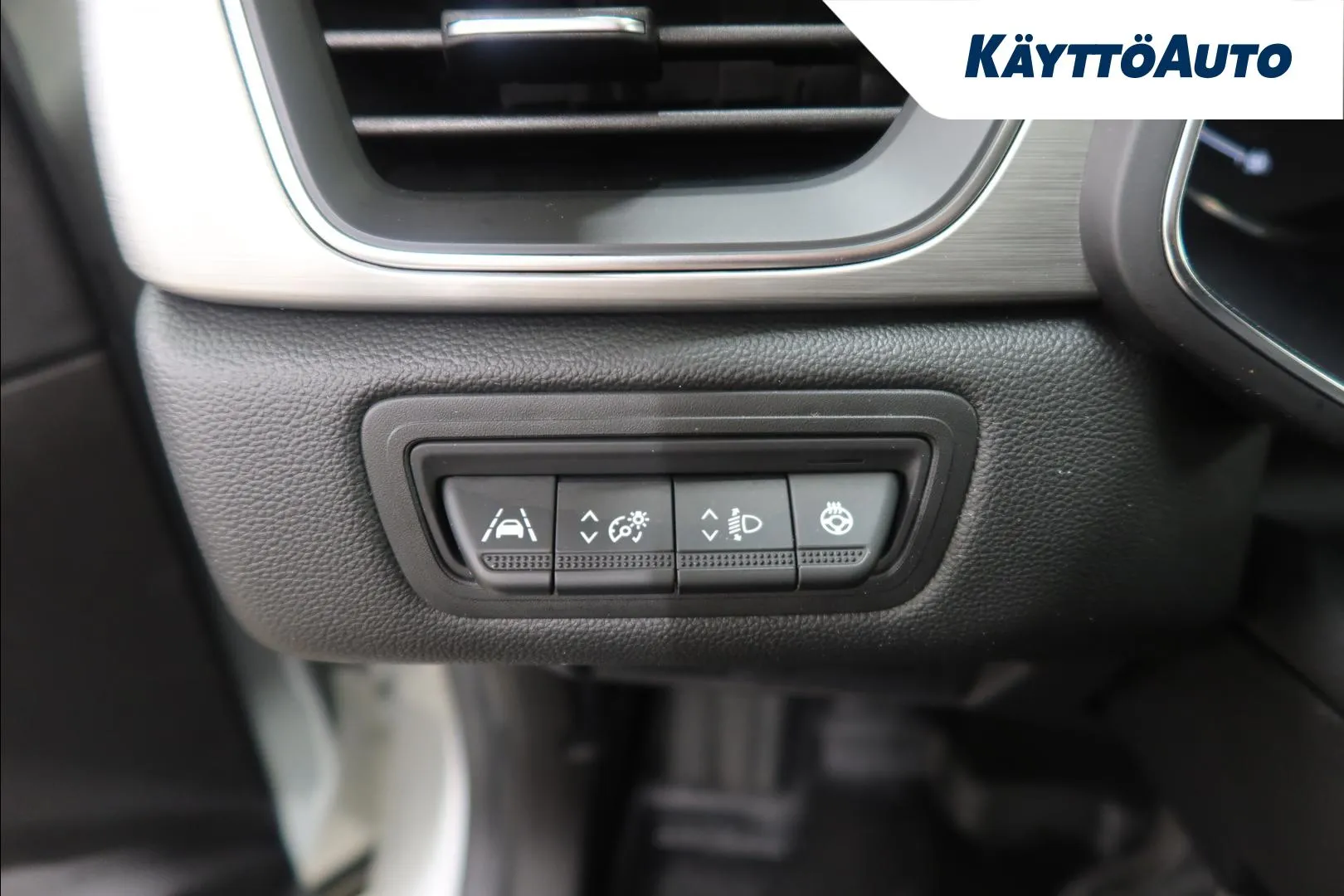 Renault Captur COJ-999 carousel image