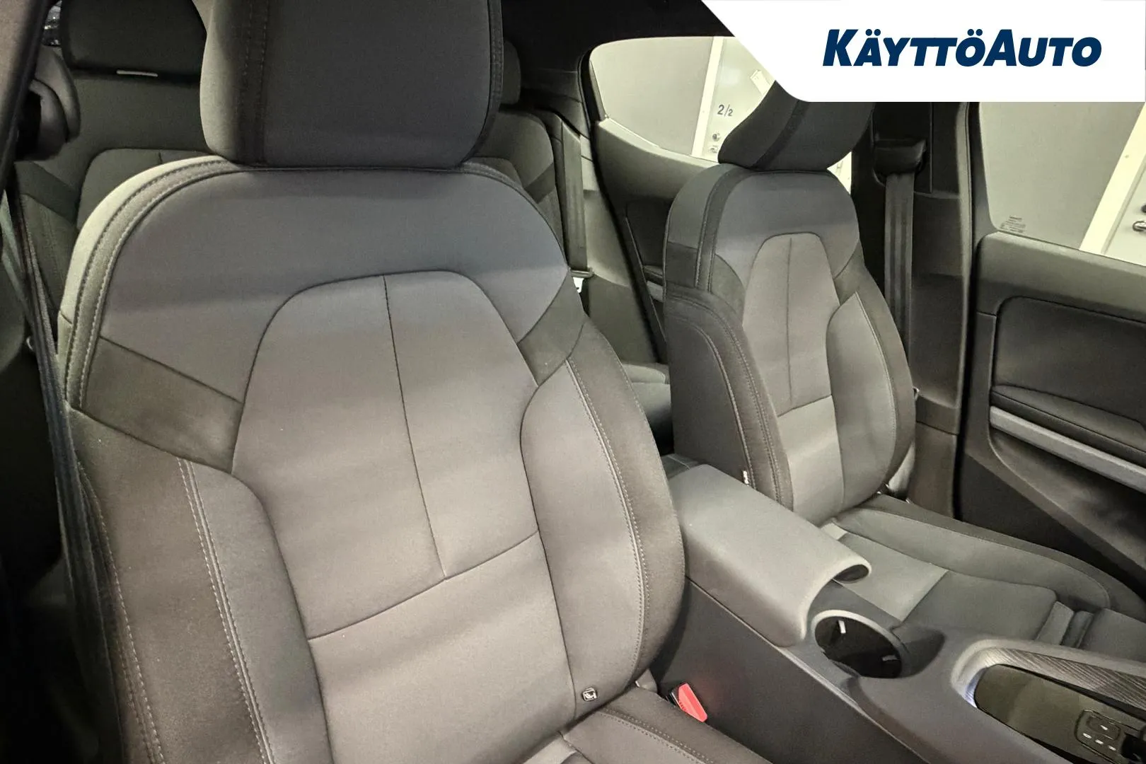 POLESTAR 2 FOU-539 carousel image