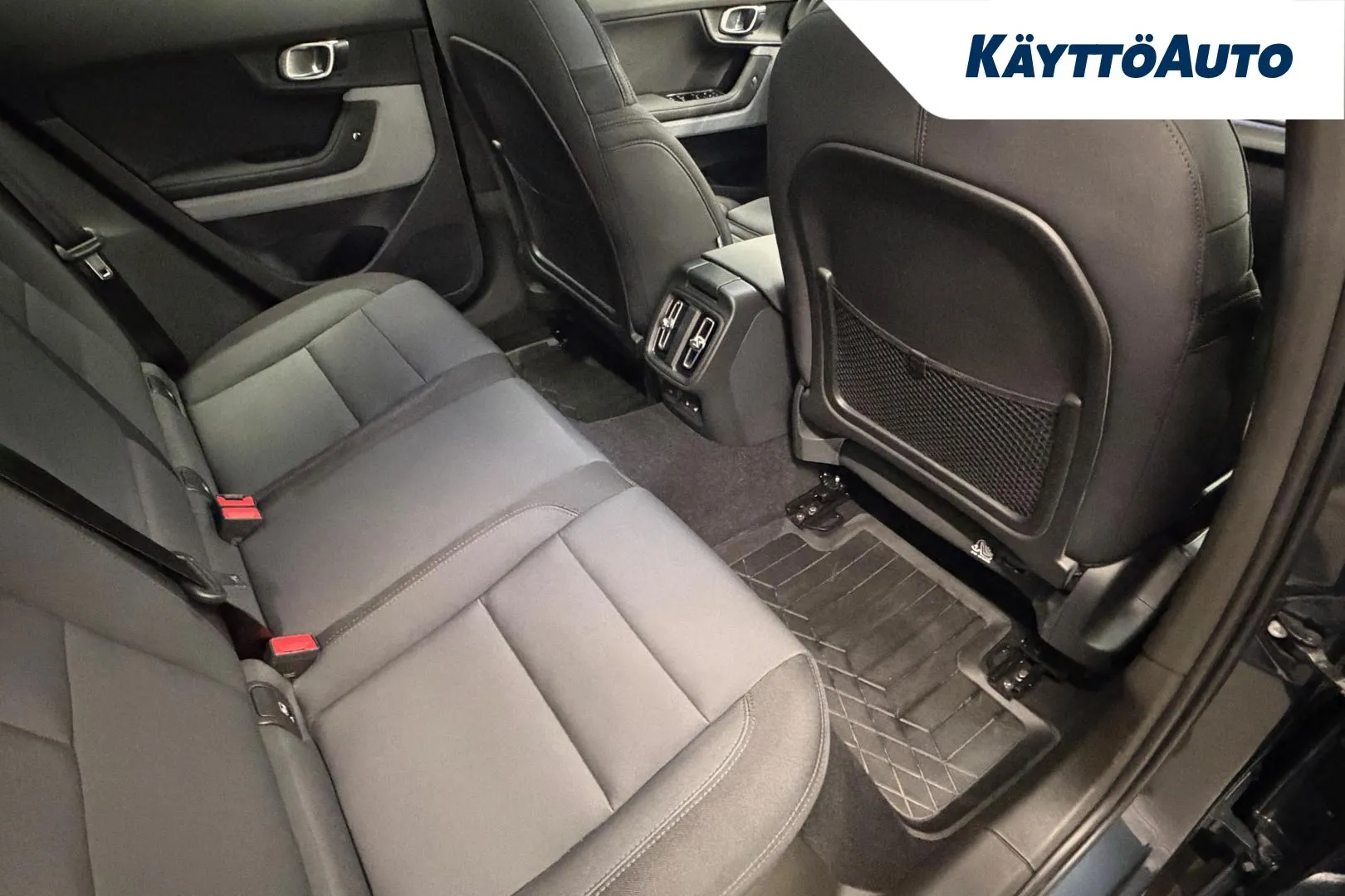 POLESTAR 2 FOU-539 carousel image