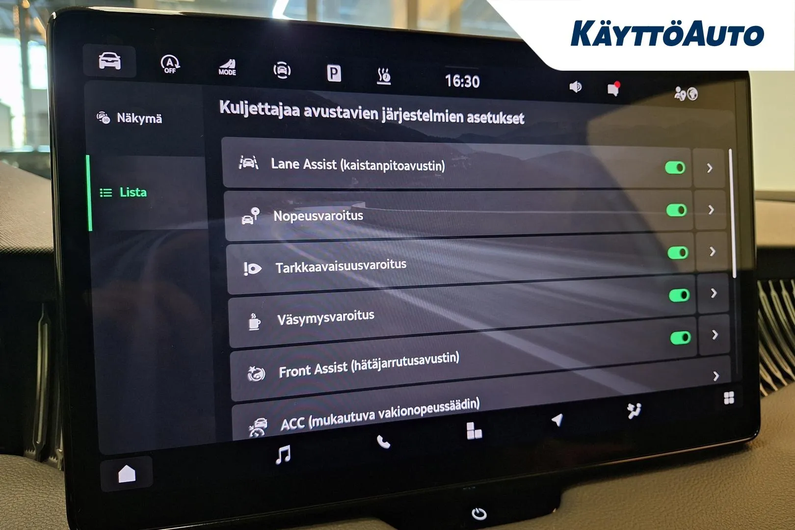 Skoda Superb EVC-181 carousel image