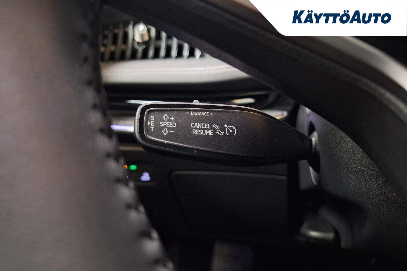 Skoda Superb EVC-181 carousel image