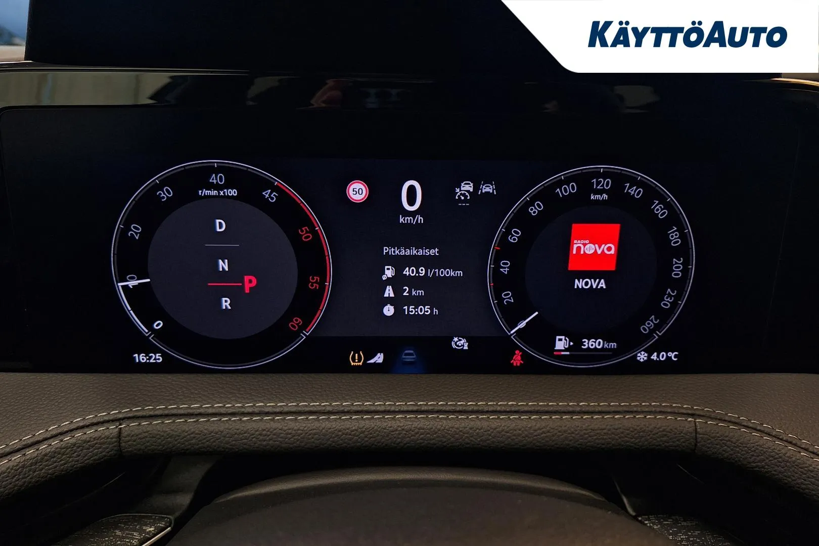 Skoda Superb EVC-181 carousel image