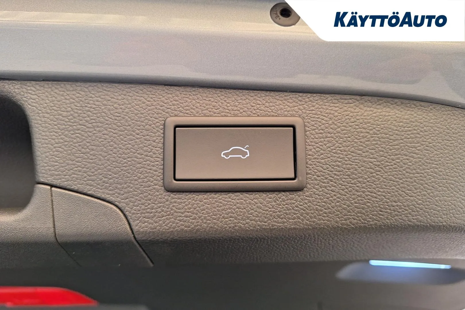 Skoda Superb EVC-181 carousel image