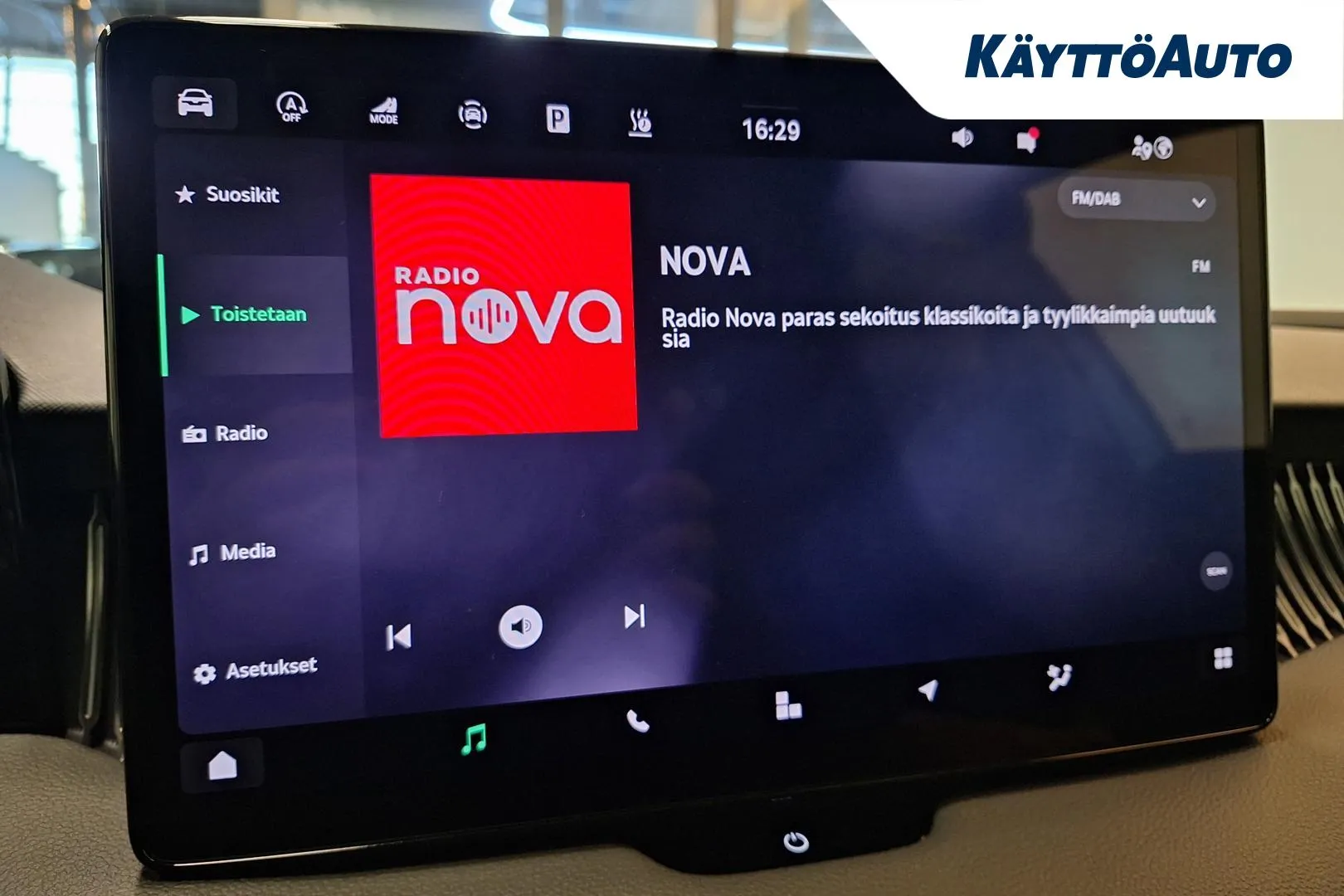 Skoda Superb EVC-181 carousel image