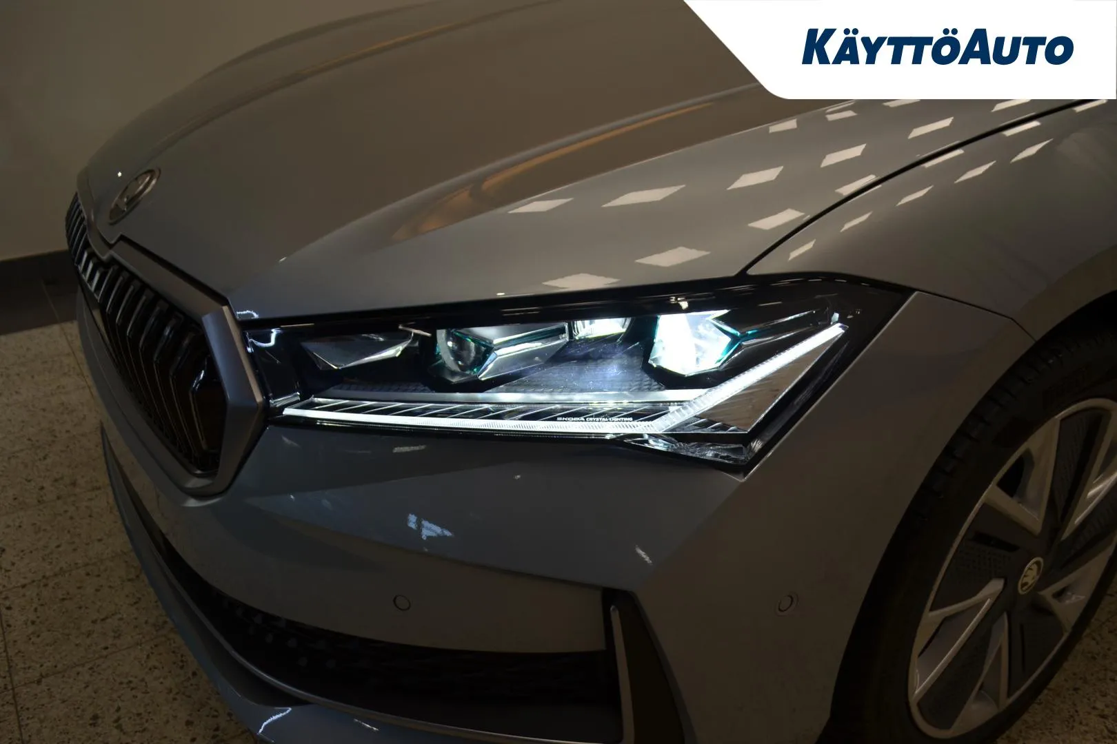 Skoda Superb EVC-181 carousel image