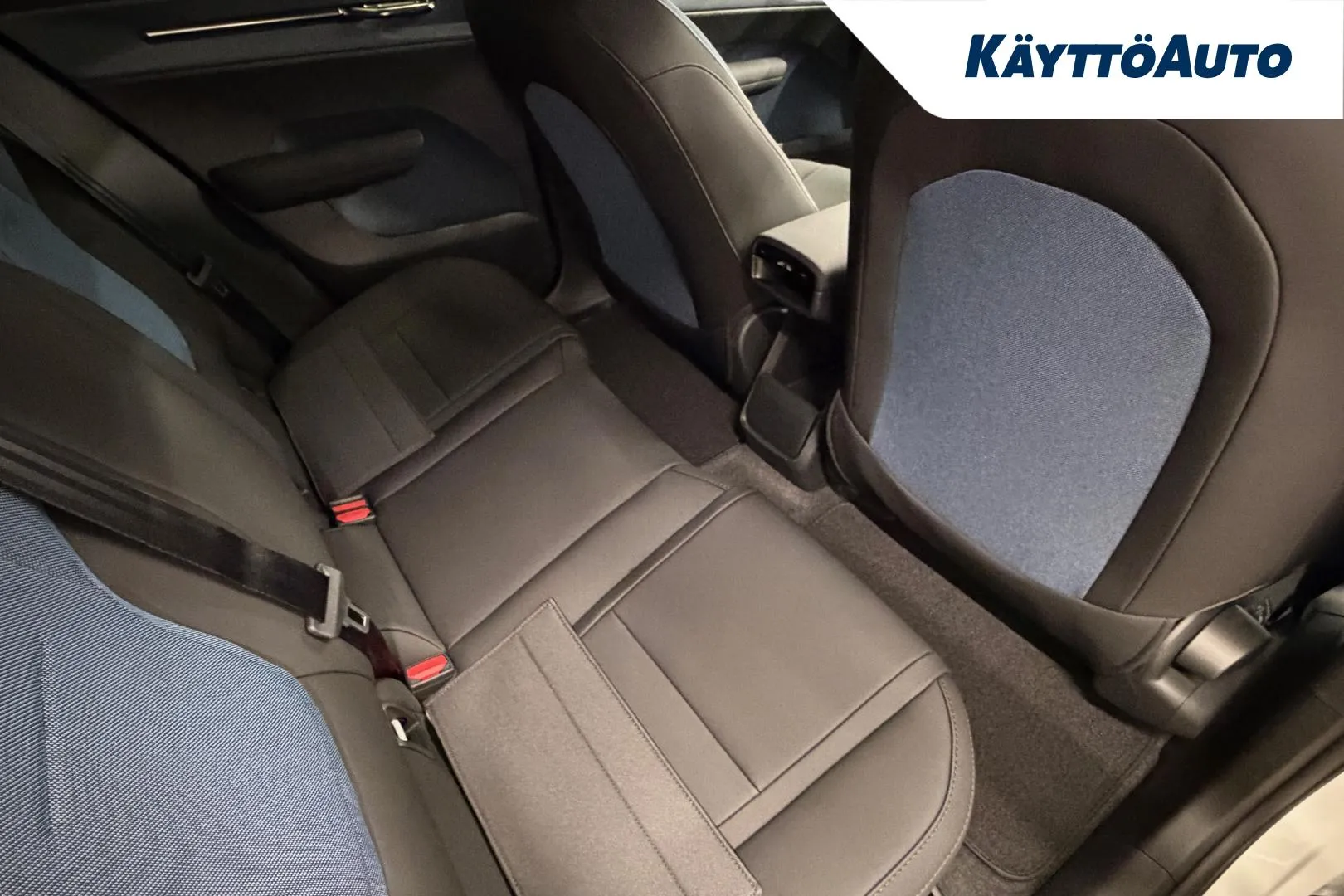 Volvo EX30 XTN-414 carousel image