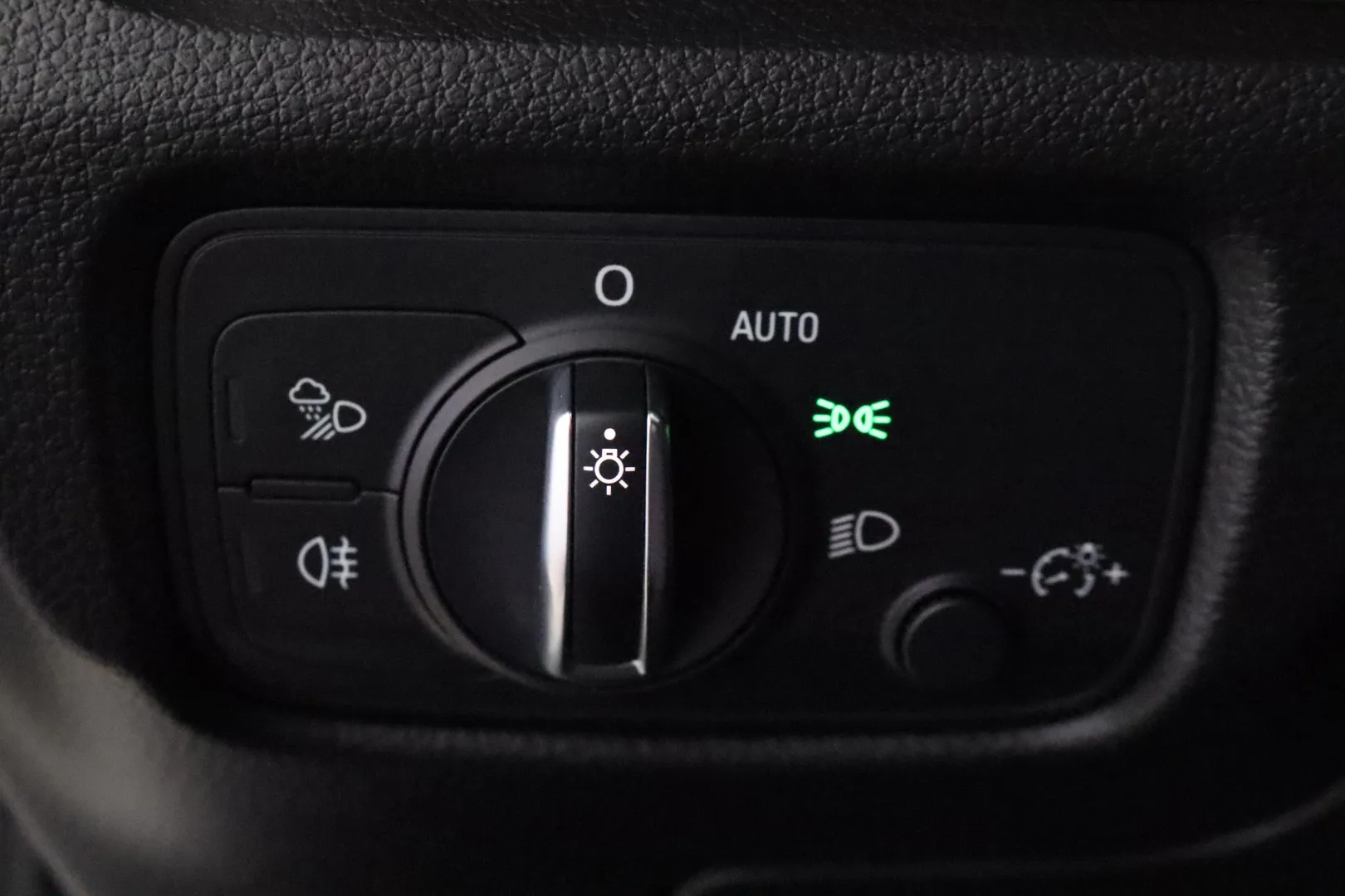 AUDI A3 EOO-752 carousel image