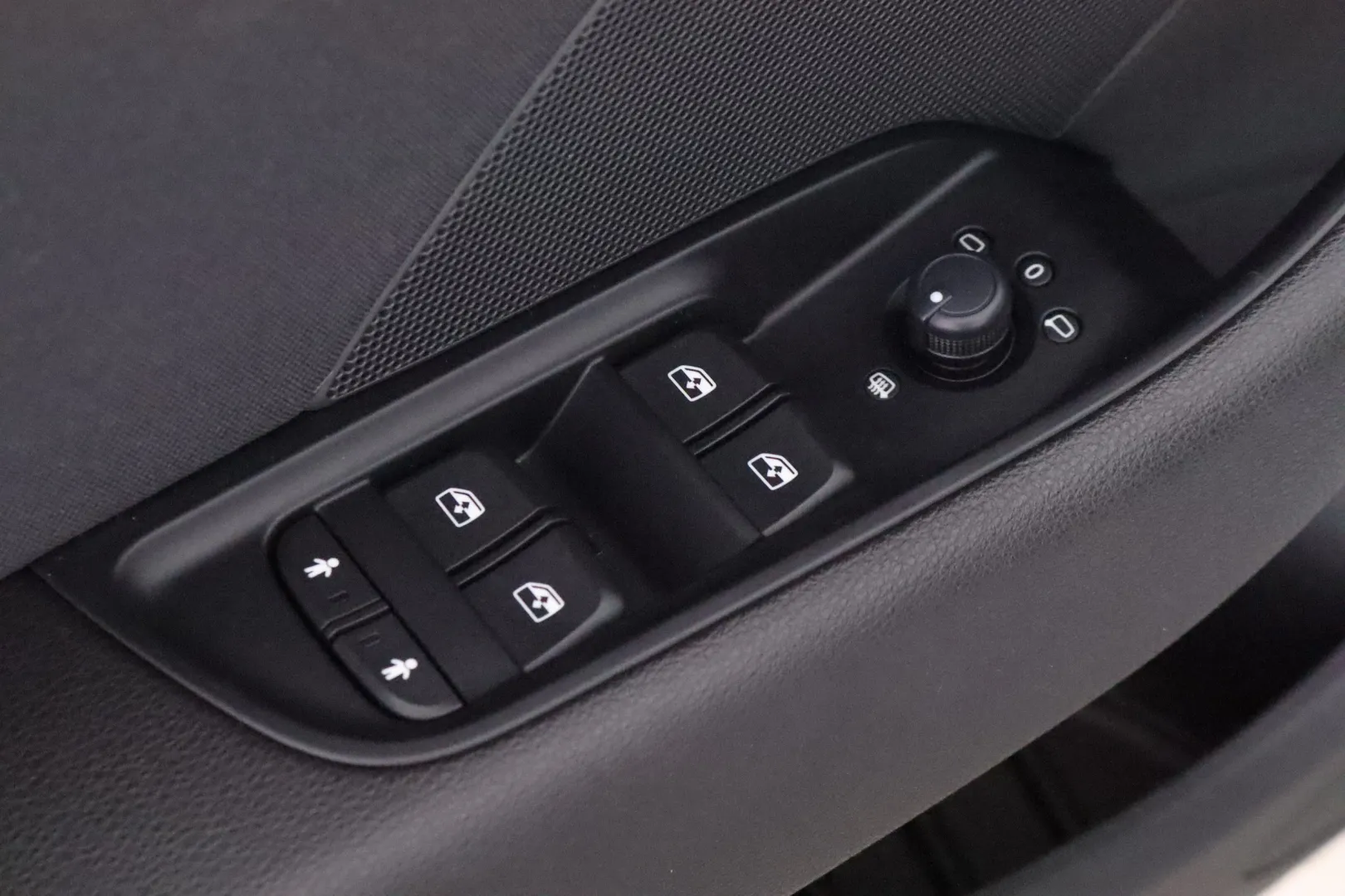 AUDI A3 EOO-752 carousel image