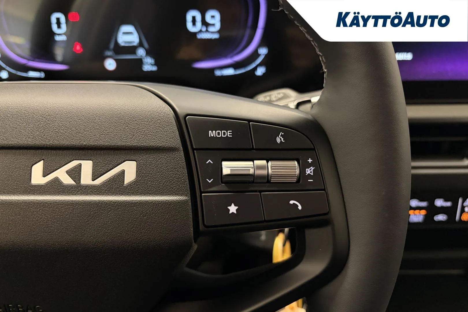 Kia Stonic RXS-174 carousel image