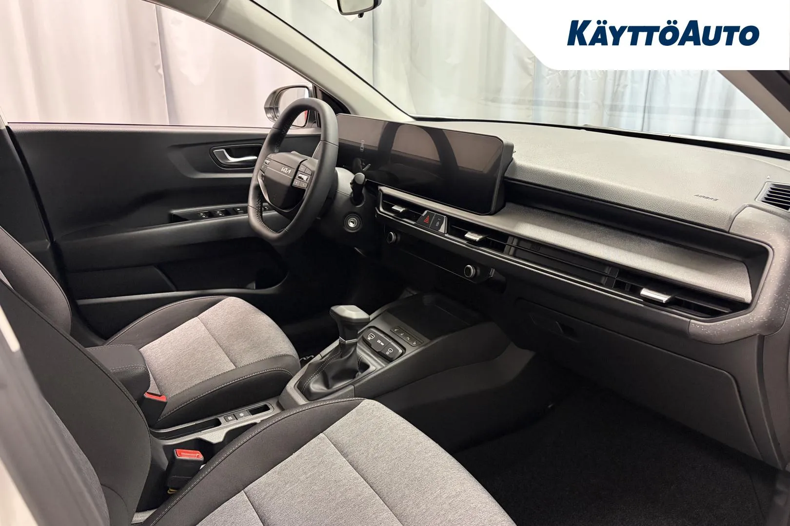 Kia Stonic RXS-174 carousel image