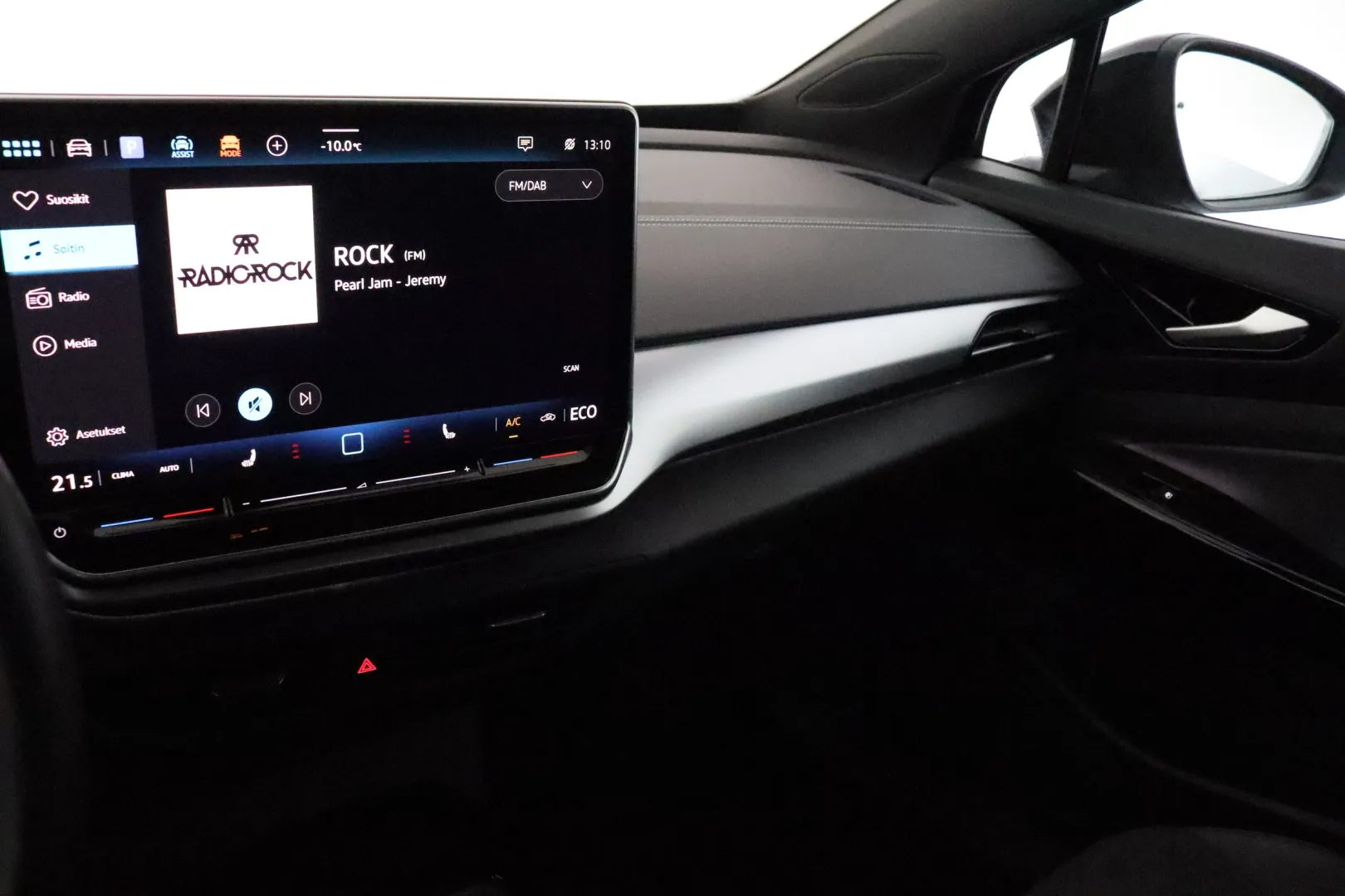 VOLKSWAGEN ID.4 RVZ-283 carousel image