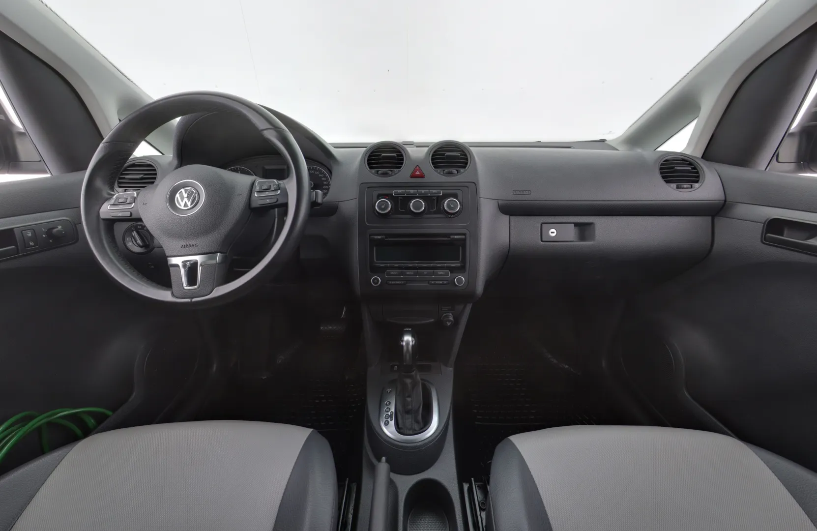 VOLKSWAGEN Caddy Maxi EMH-323 carousel image