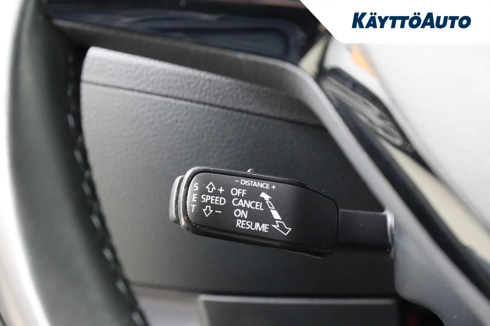 SKODA Superb COJ-641 carousel image