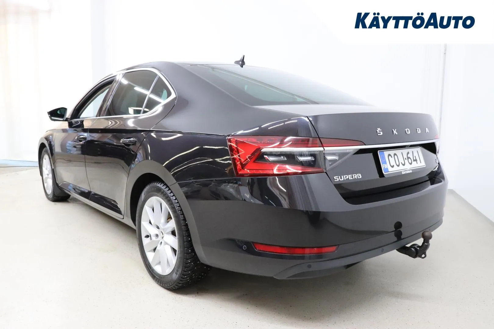 SKODA Superb COJ-641 carousel image