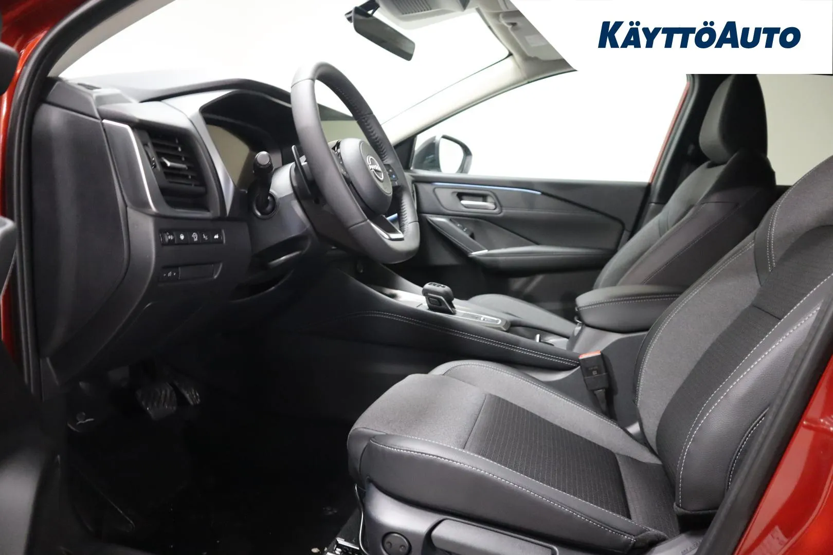 Nissan Qashqai ISU-755 carousel image