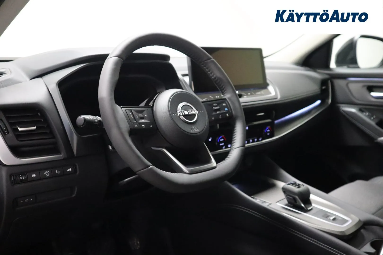 Nissan Qashqai ISU-755 carousel image