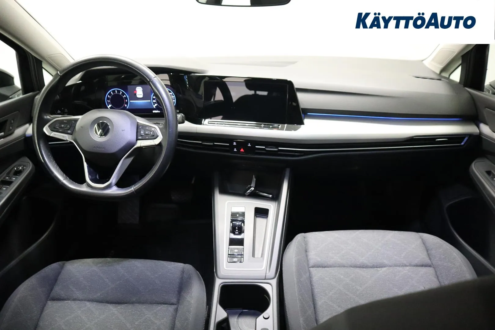 VOLKSWAGEN Golf IZA-637 carousel image