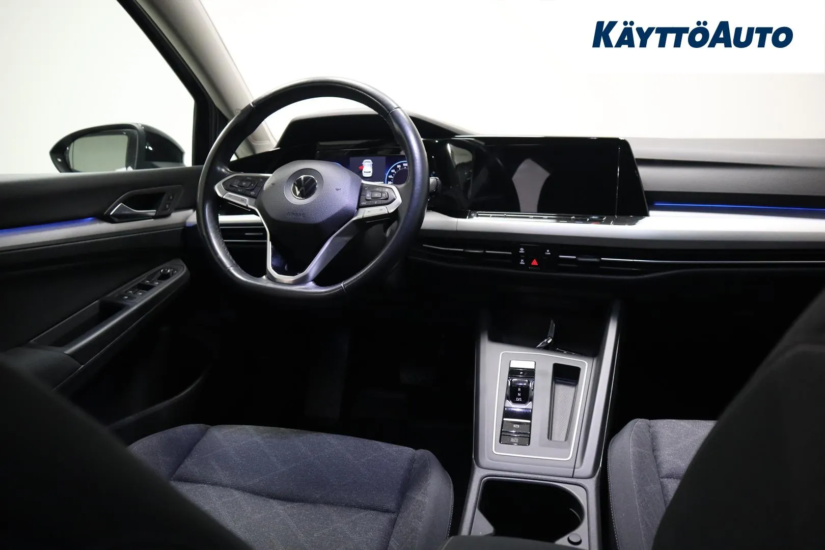 VOLKSWAGEN Golf IZA-637 carousel image