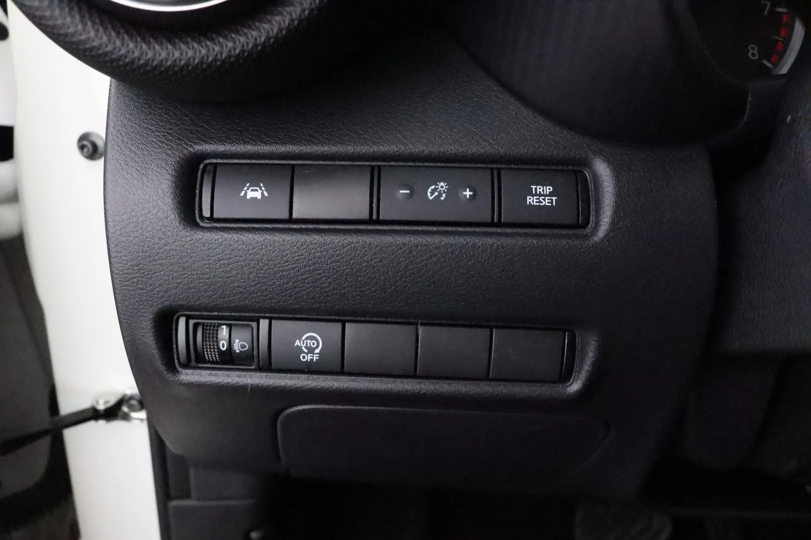 NISSAN Juke OVR-424 carousel image