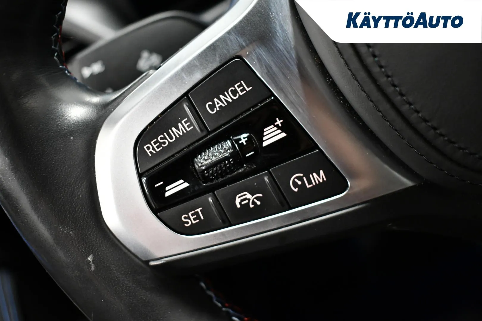 BMW i4 RVN-692 carousel image