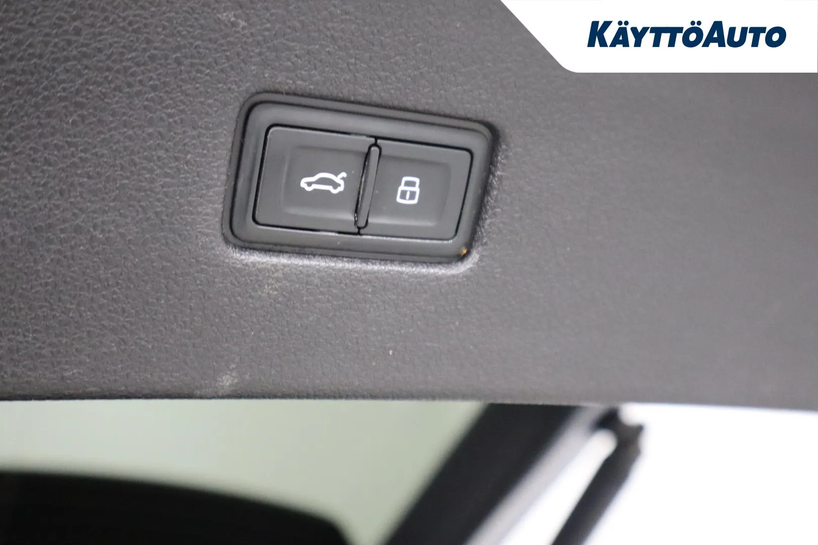 AUDI Q8 FNA-649 carousel image