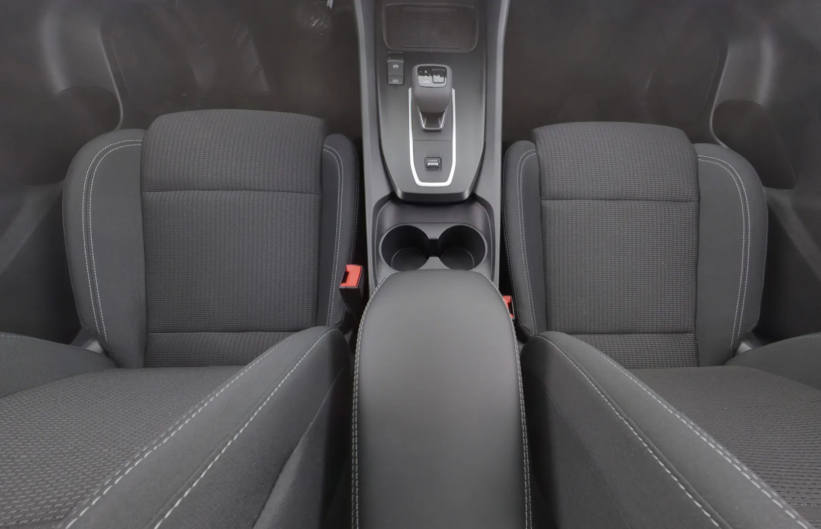 Nissan Qashqai FSR-790 carousel image