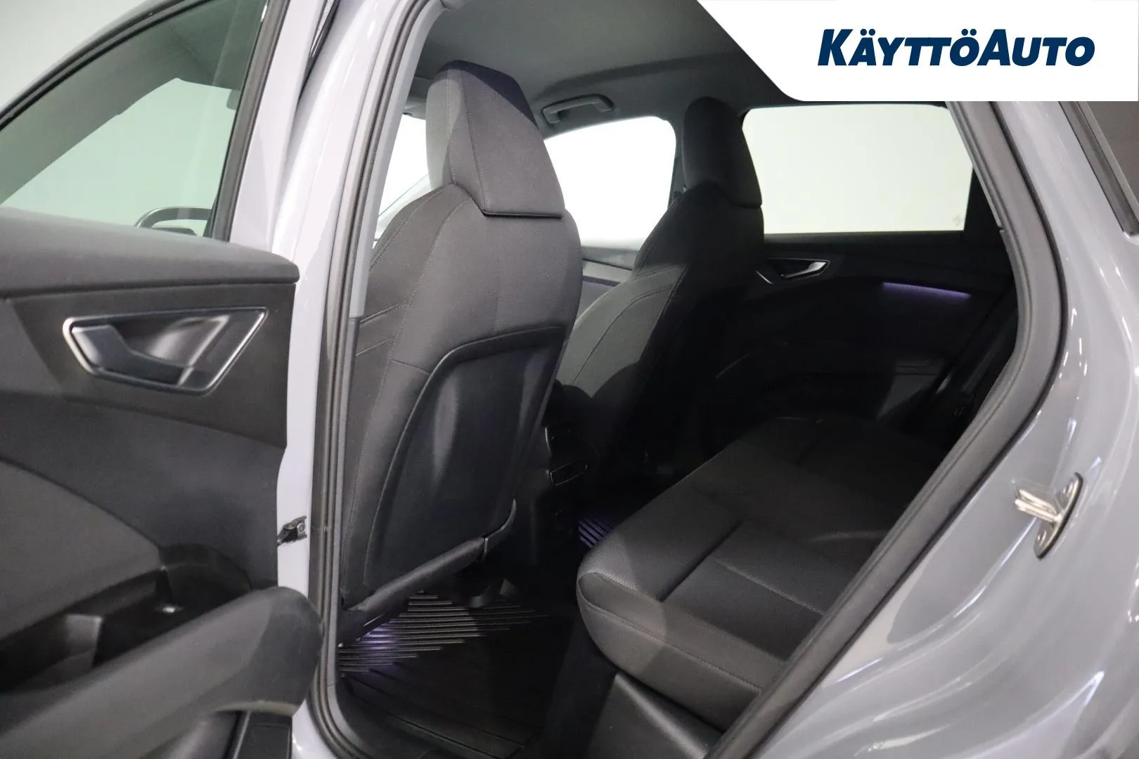 AUDI Q4 e-tron EUR-739 carousel image