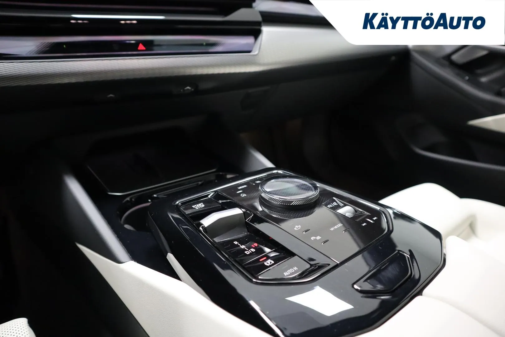 BMW i5 NNH-970 carousel image